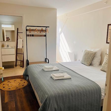 Abbaye De Blanchelande Bed & Breakfast Neufmesnil Екстериор снимка