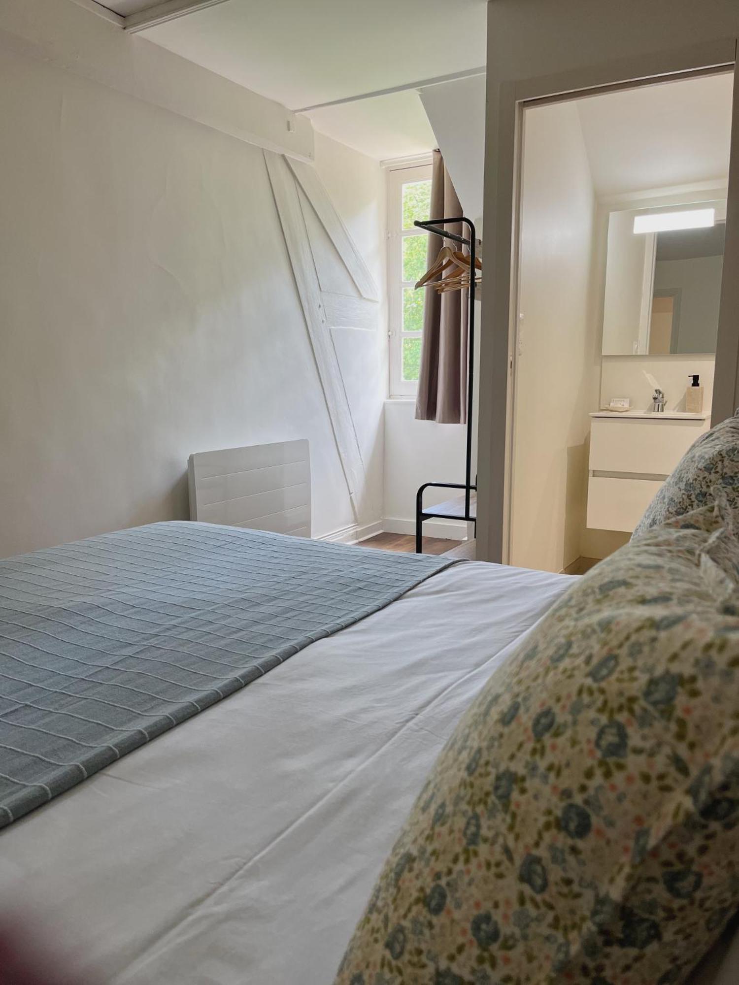 Abbaye De Blanchelande Bed & Breakfast Neufmesnil Стая снимка