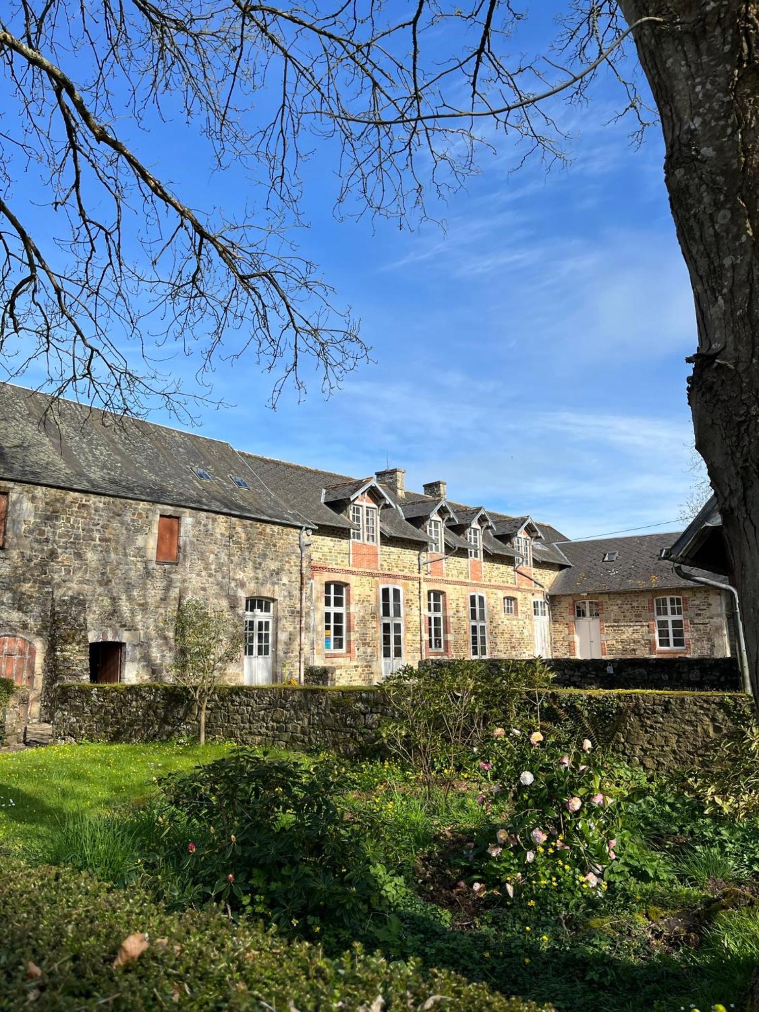 Abbaye De Blanchelande Bed & Breakfast Neufmesnil Екстериор снимка
