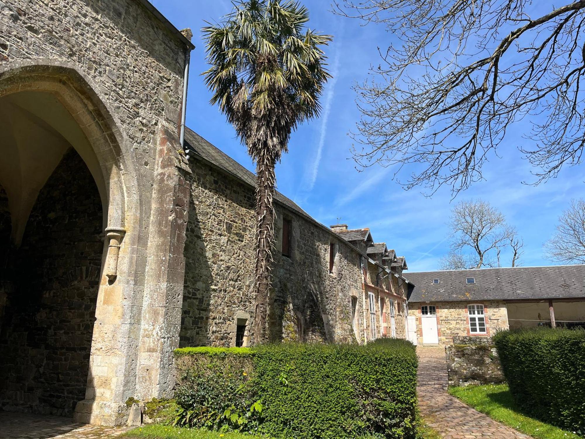 Abbaye De Blanchelande Bed & Breakfast Neufmesnil Екстериор снимка