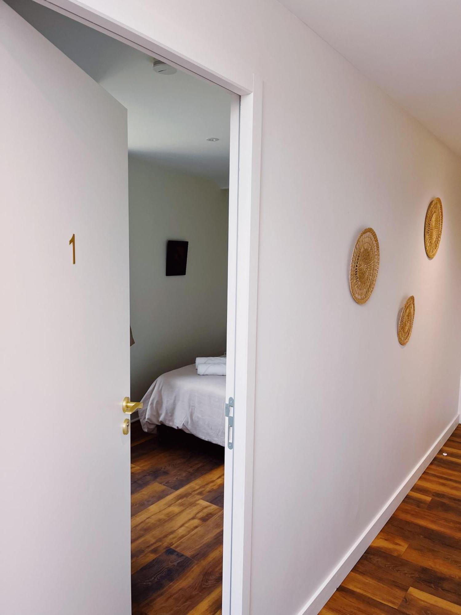 Abbaye De Blanchelande Bed & Breakfast Neufmesnil Екстериор снимка
