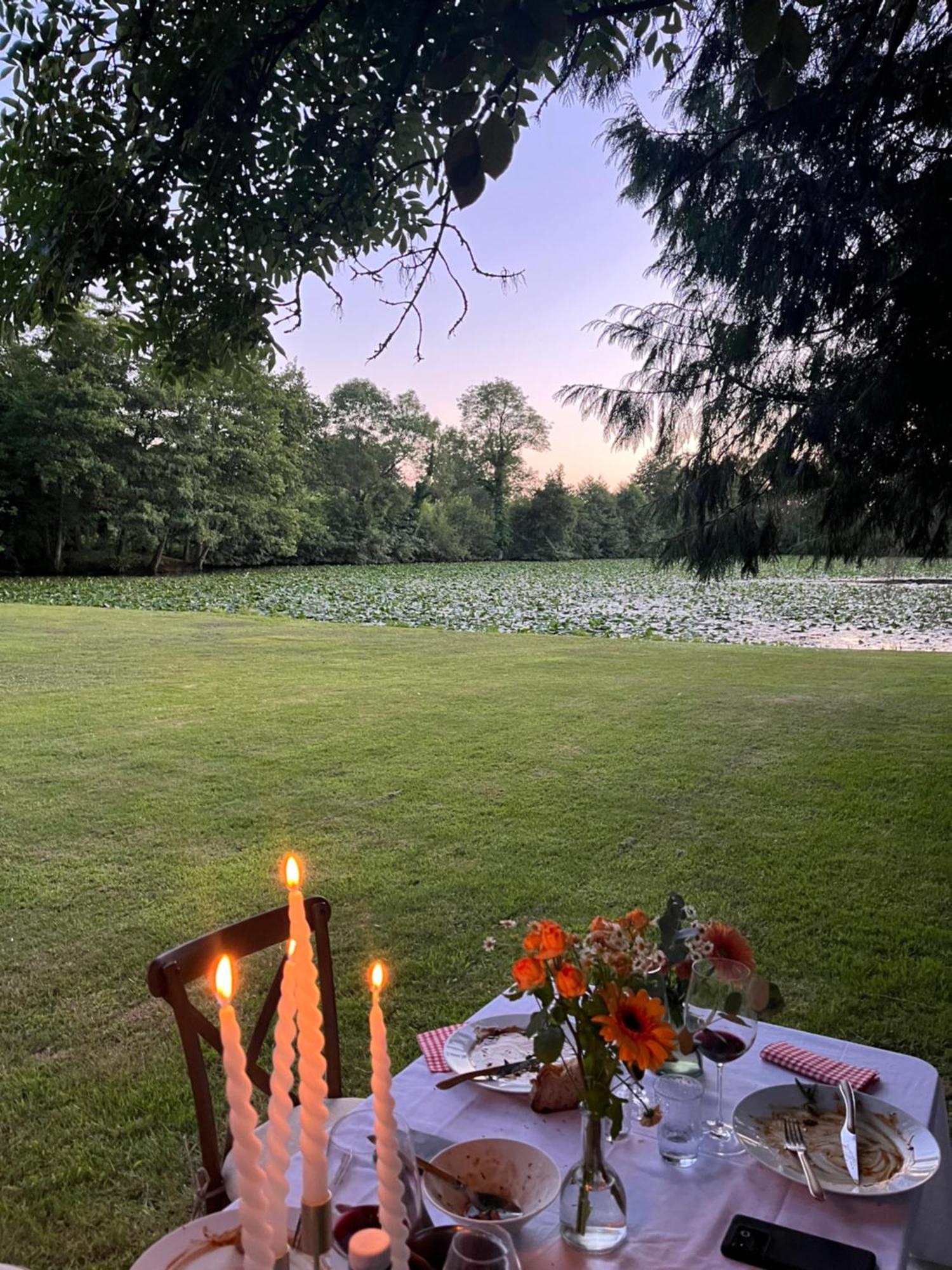 Abbaye De Blanchelande Bed & Breakfast Neufmesnil Екстериор снимка